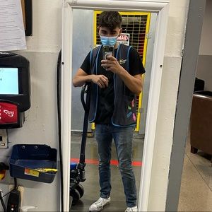 Meet your Posher, Alejandro